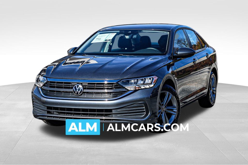 2024 Volkswagen Jetta SE's photo