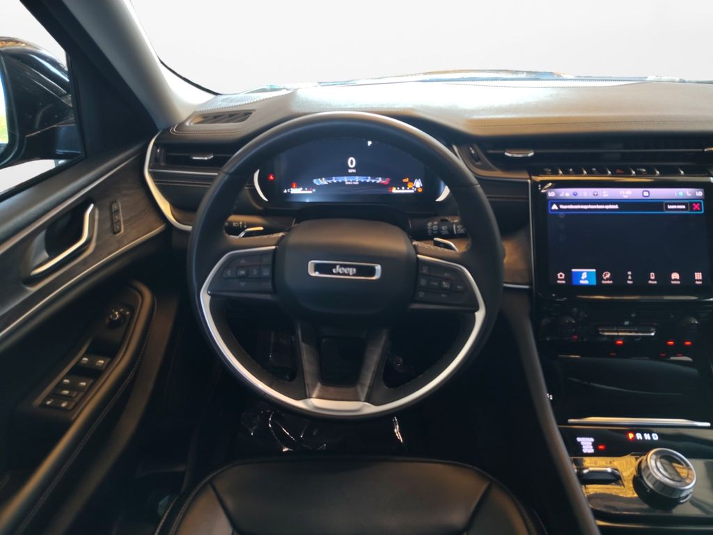 Used Car 2023 Jeep Grand Cherokee  Limited For Sale In Austin, Texas