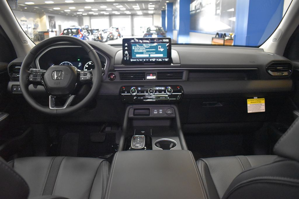 Thumbnail: 2025 Honda Pilot - 10