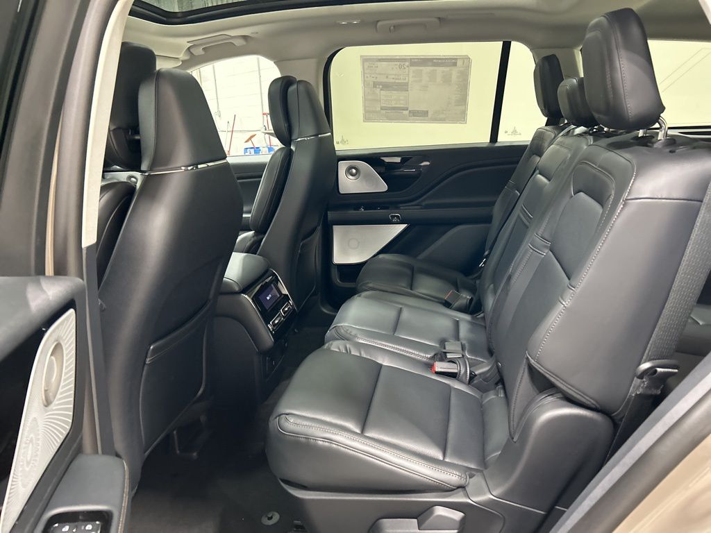 new 2026 Lincoln Aviator car, priced at $77,665