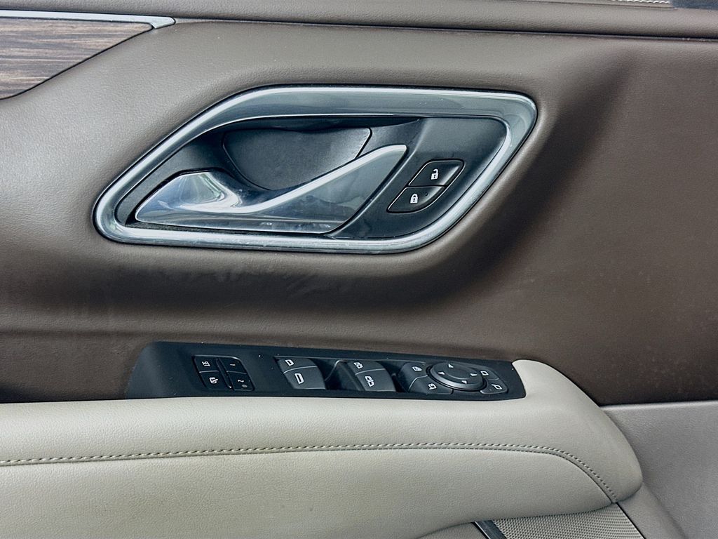 Thumbnail: 2021 Chevrolet Tahoe - 17