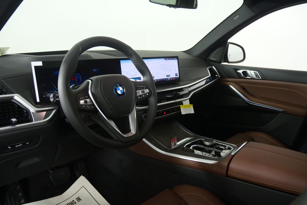 Thumbnail: 2026 BMW X5 - 12