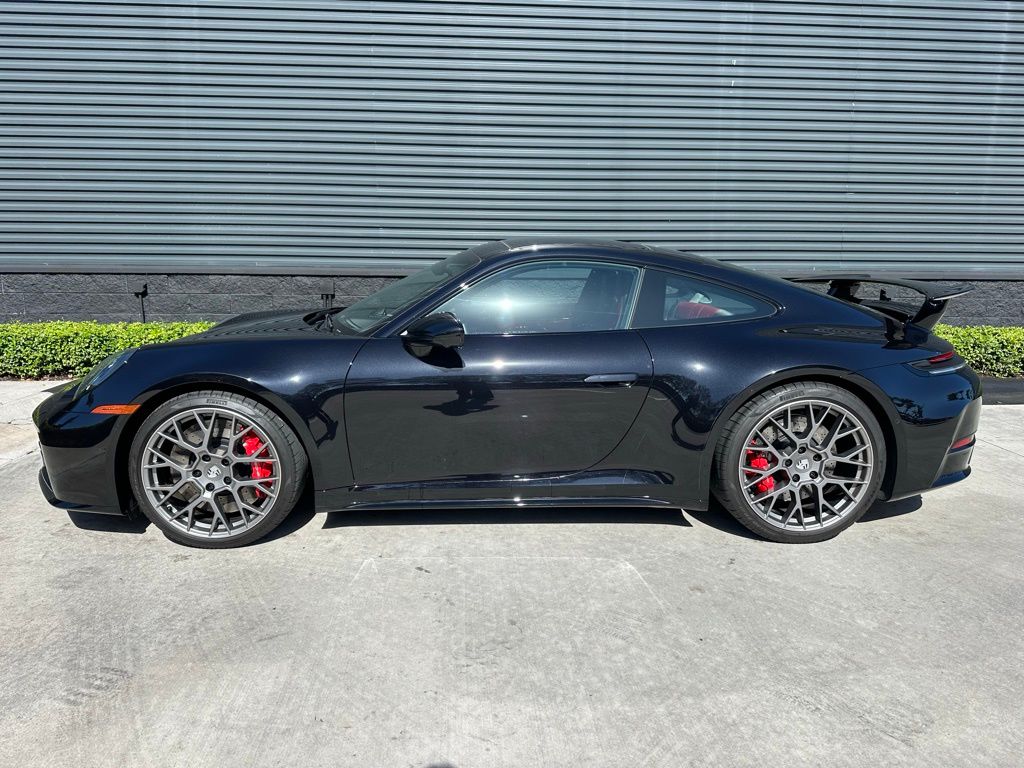 Thumbnail: 2025 Porsche 911 - 2