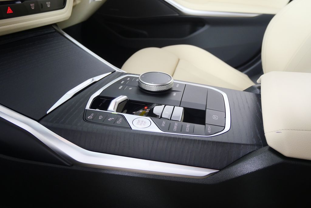 Thumbnail: 2026 BMW 3 Series - 23