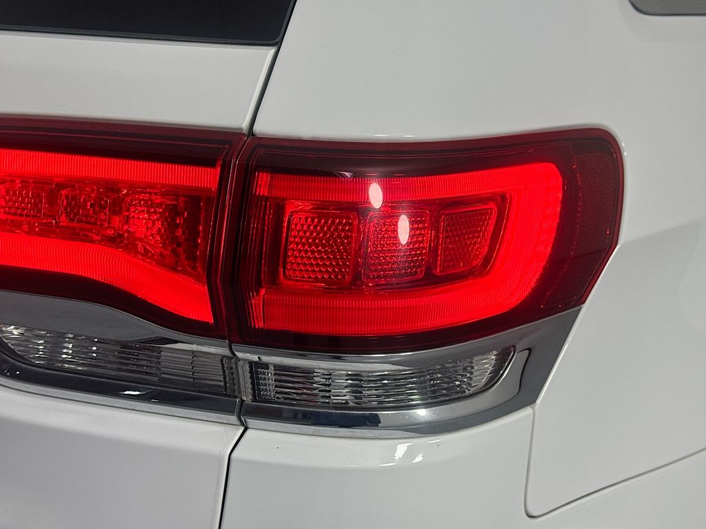 Used Car 2020 Jeep Grand Cherokee  Limited For Sale Under $25,000 In Austin, Texas