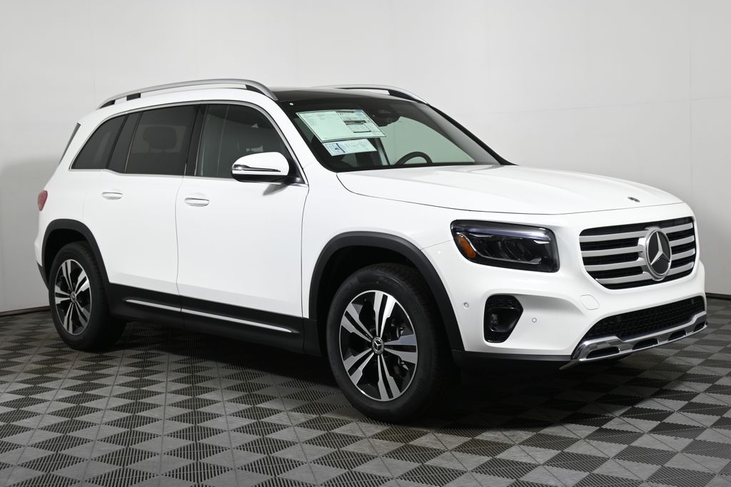 2025 Mercedes-Benz GLB 250 8