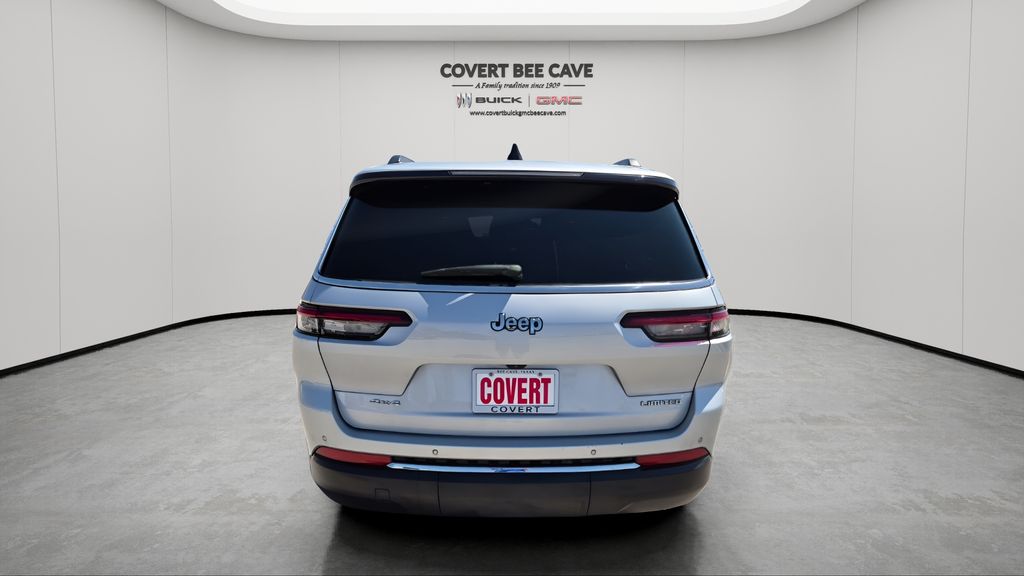 Used 2023 Silver Jeep Limited image 8