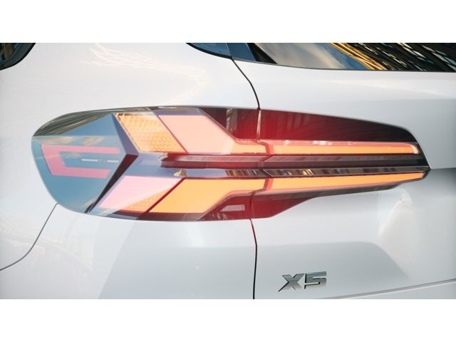Thumbnail: 2026 BMW X5 - 8