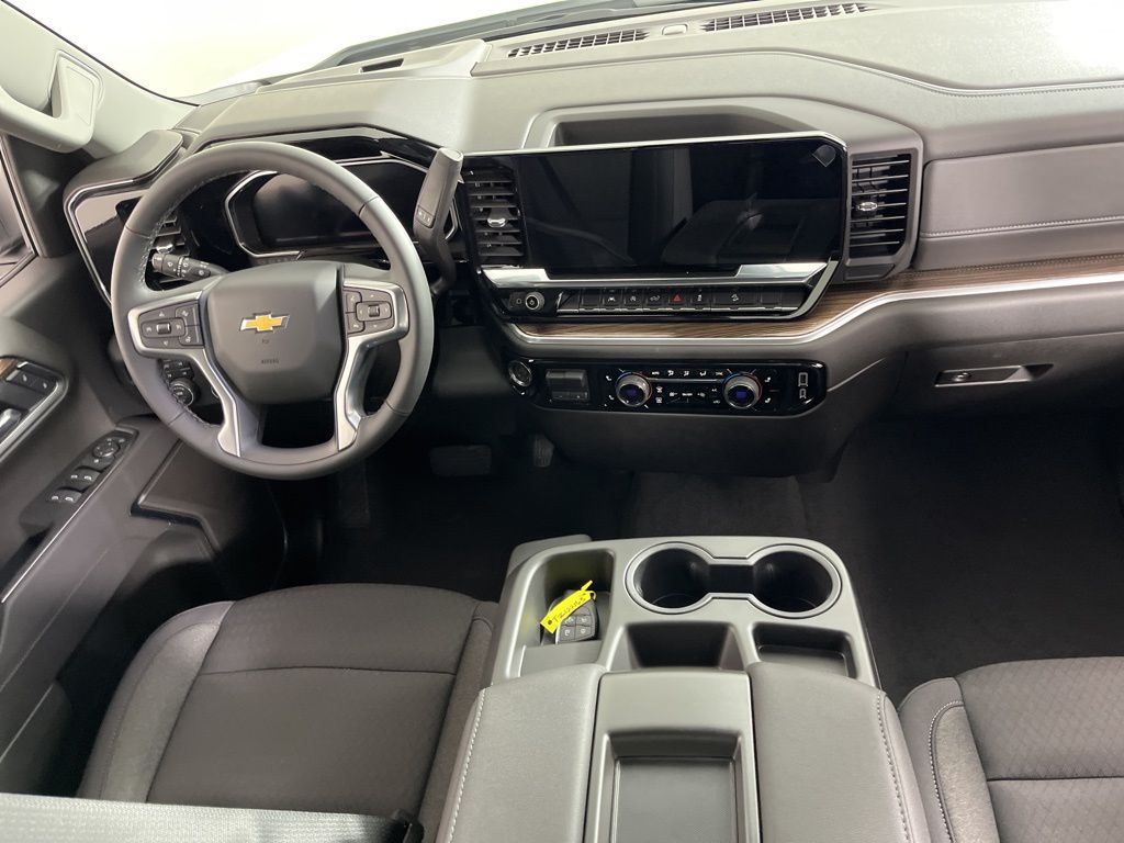 Thumbnail: 2026 Chevrolet Silverado 1500 - 13