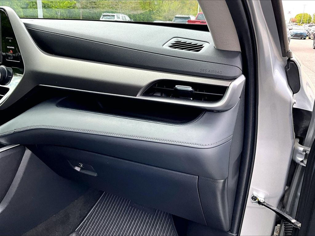 2023 Toyota Highlander — photo 13