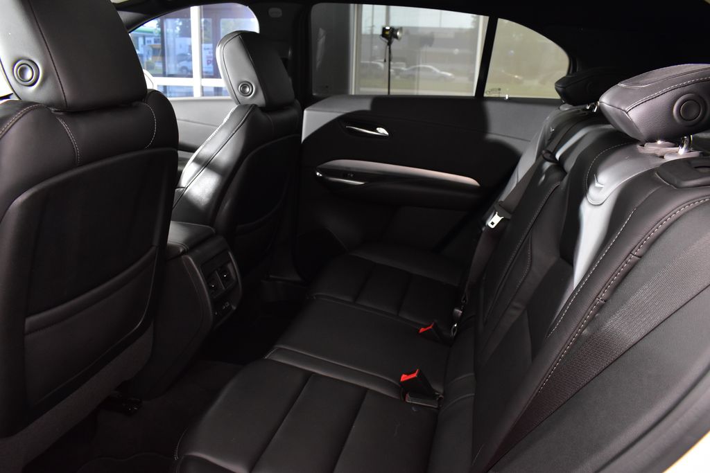 Thumbnail: 2020 Cadillac XT4 - 31