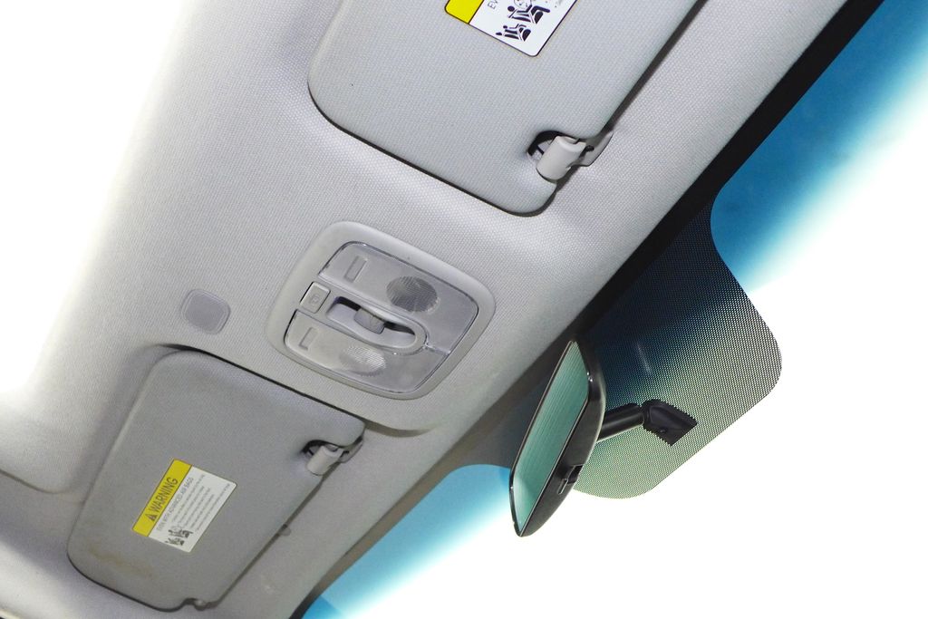 Thumbnail: 2016 Kia Rio - 17