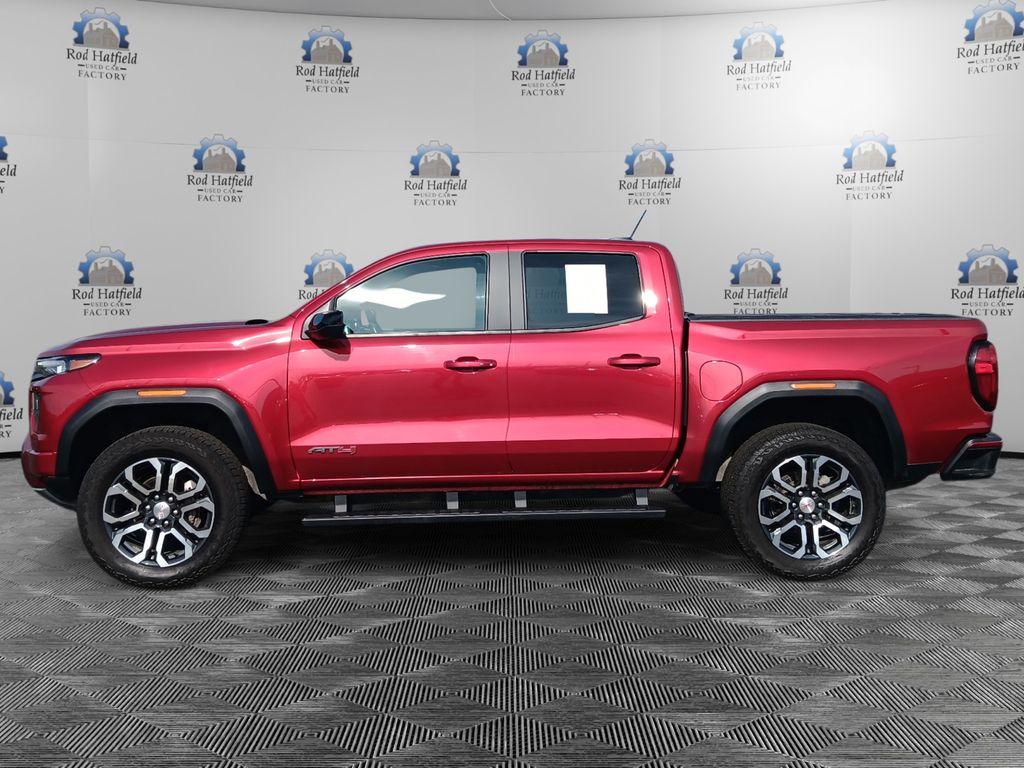 View vehicle photo 2