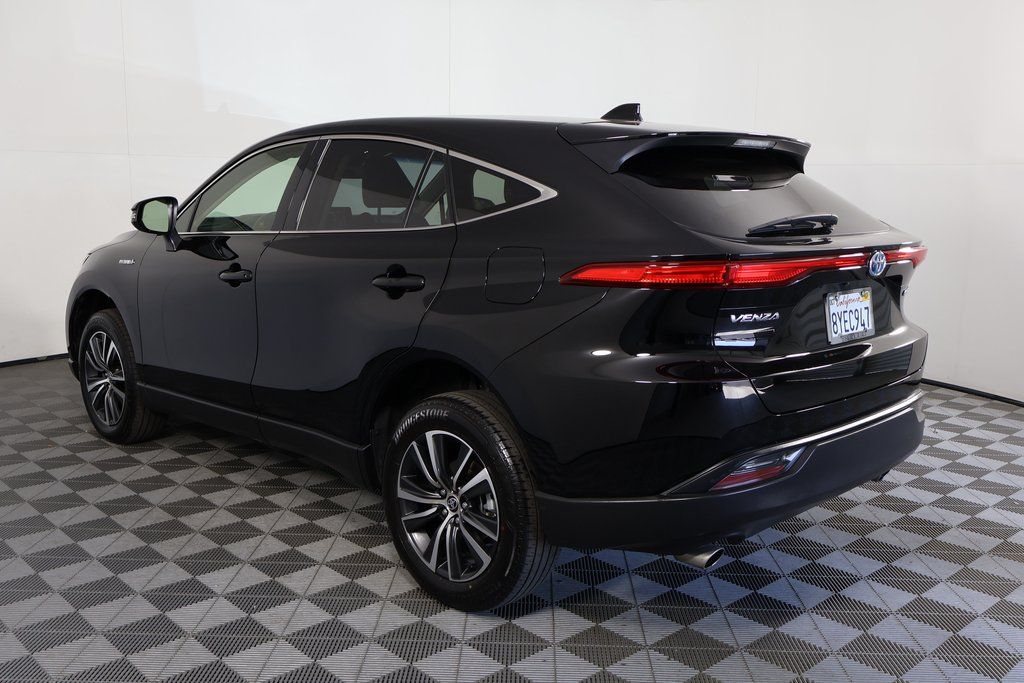 Thumbnail: 2021 Toyota Venza - 6