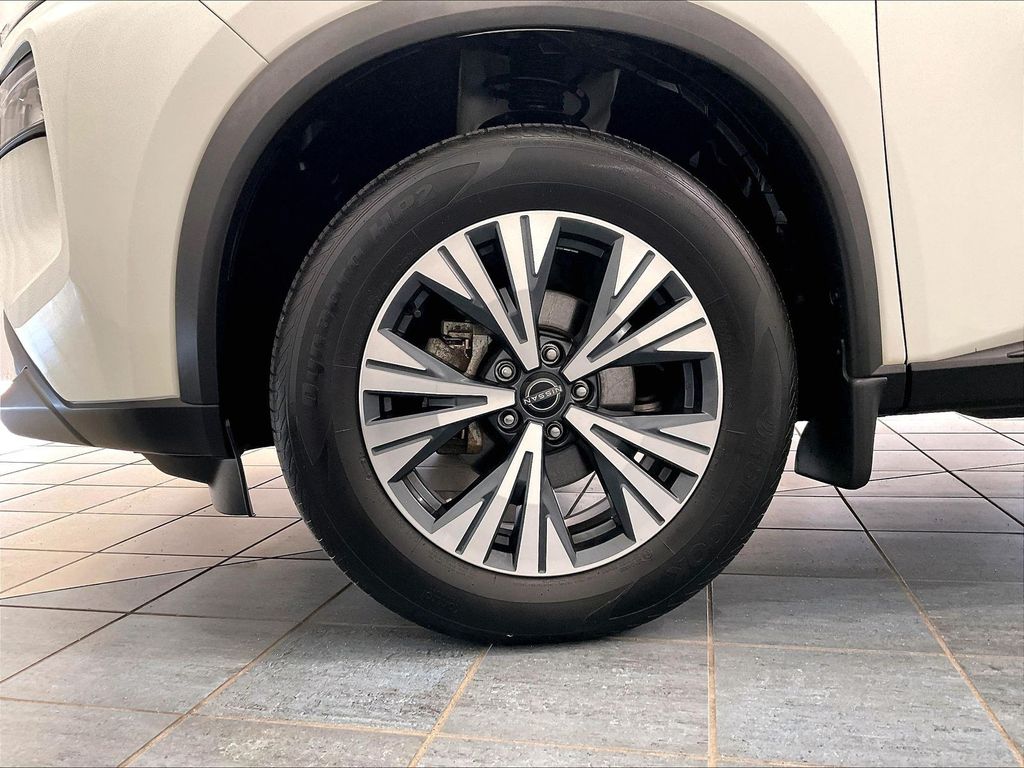 2023 Nissan Rogue — photo 7