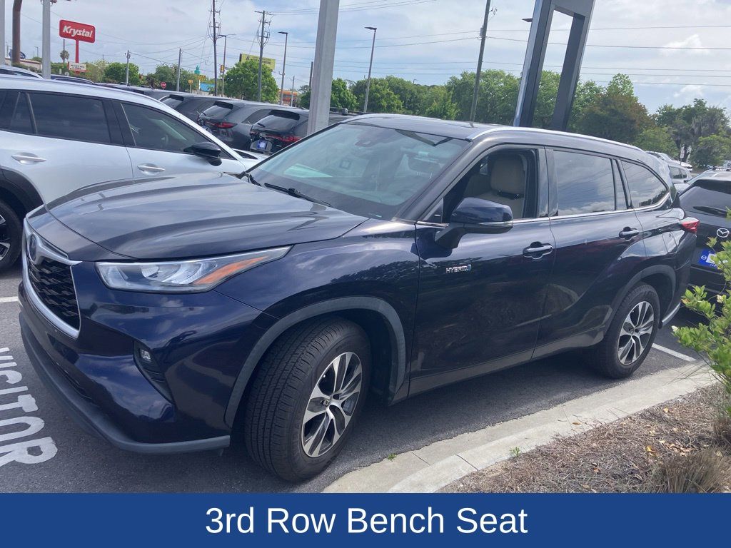 2020 Toyota Highlander Hybrid XLE