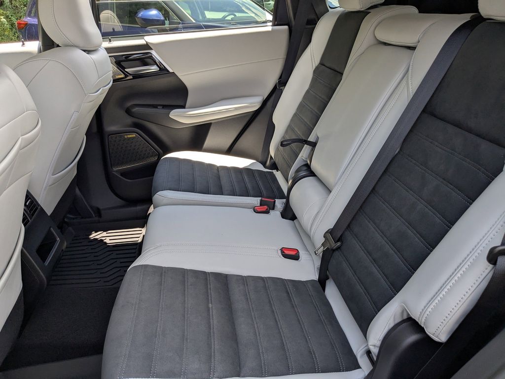 New 2025 Mitsubishi Outlander SUV