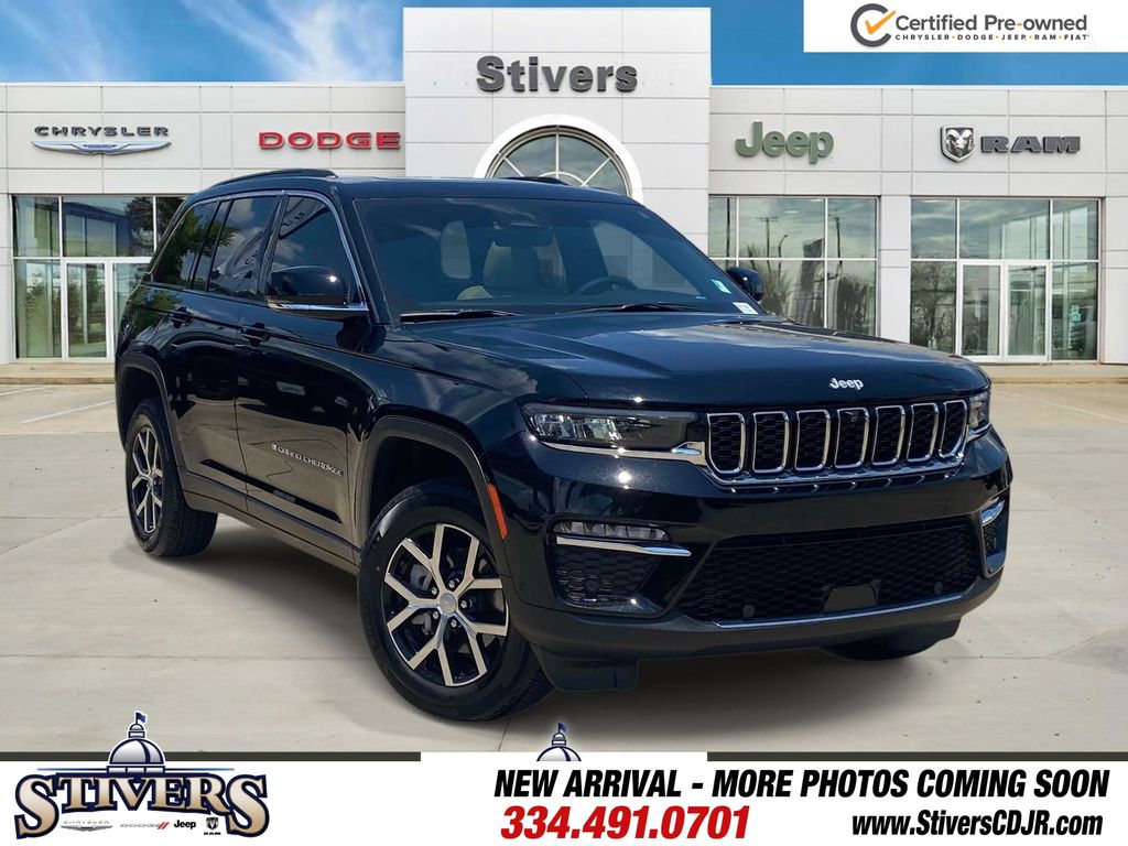 Diamond Black Crystal Pearlcoat 2025 Jeep Grand Cherokee SUV / Crossover 4X2 8-Speed Automatic