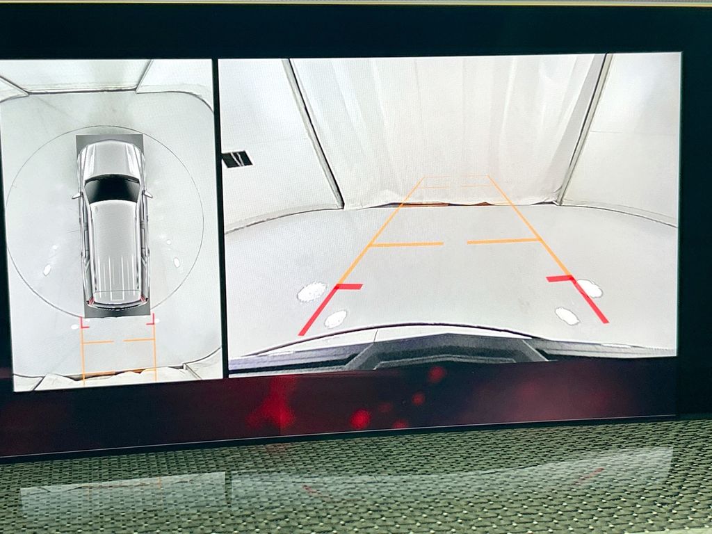 Thumbnail: 2025 Cadillac Escalade - 15