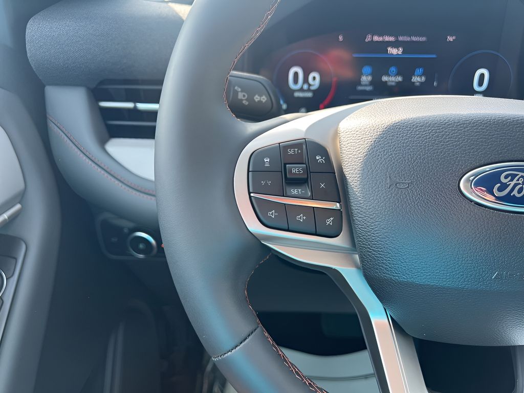 2025 Ford Explorer