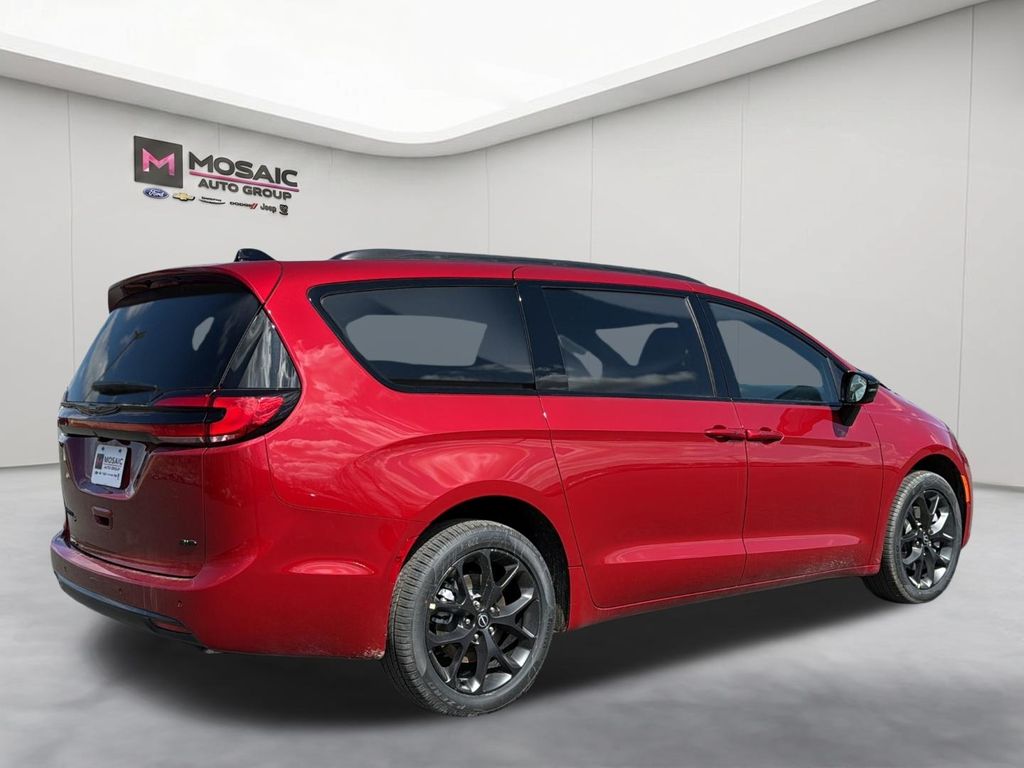 2026 Chrysler Pacifica