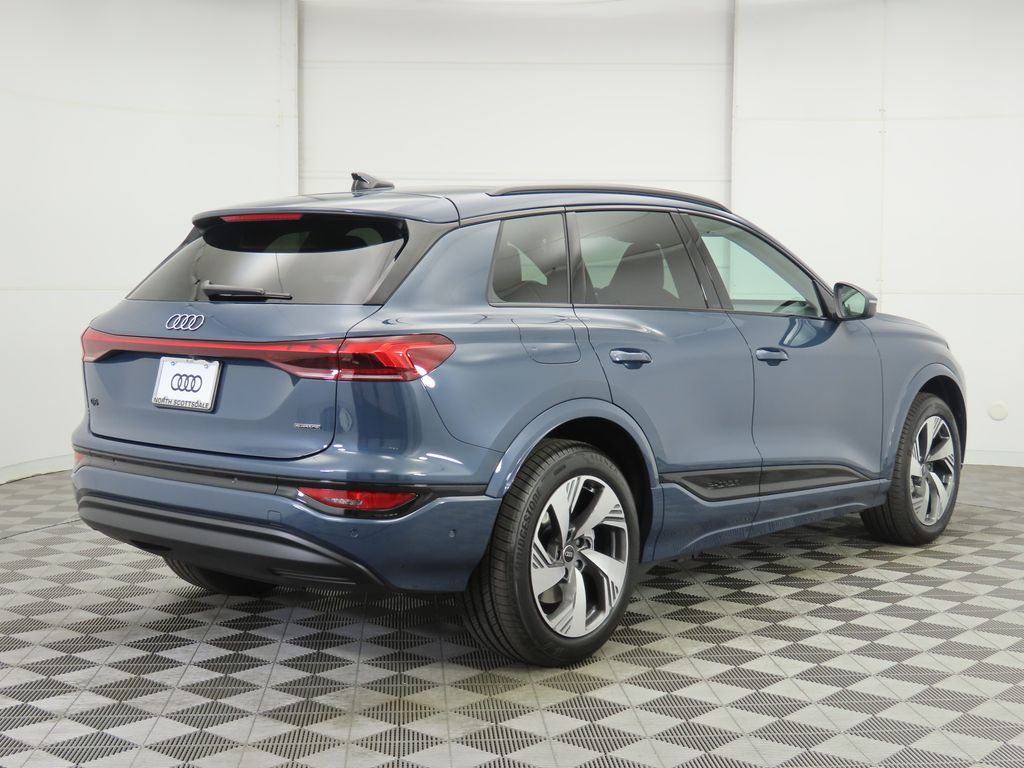 Thumbnail: 2025 Audi Q6 e-tron - 5