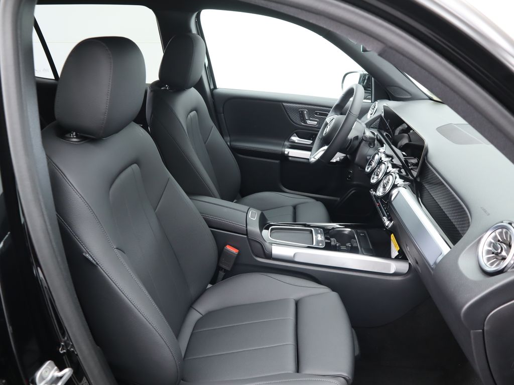 Thumbnail: 2025 Mercedes-Benz GLB - 20