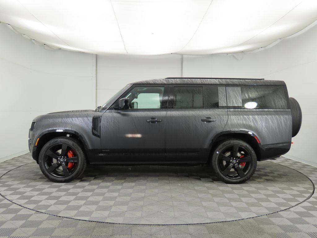 2025 Land Rover Defender 130 8