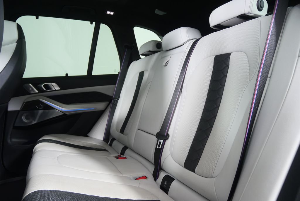 Thumbnail: 2022 BMW X5 - 17