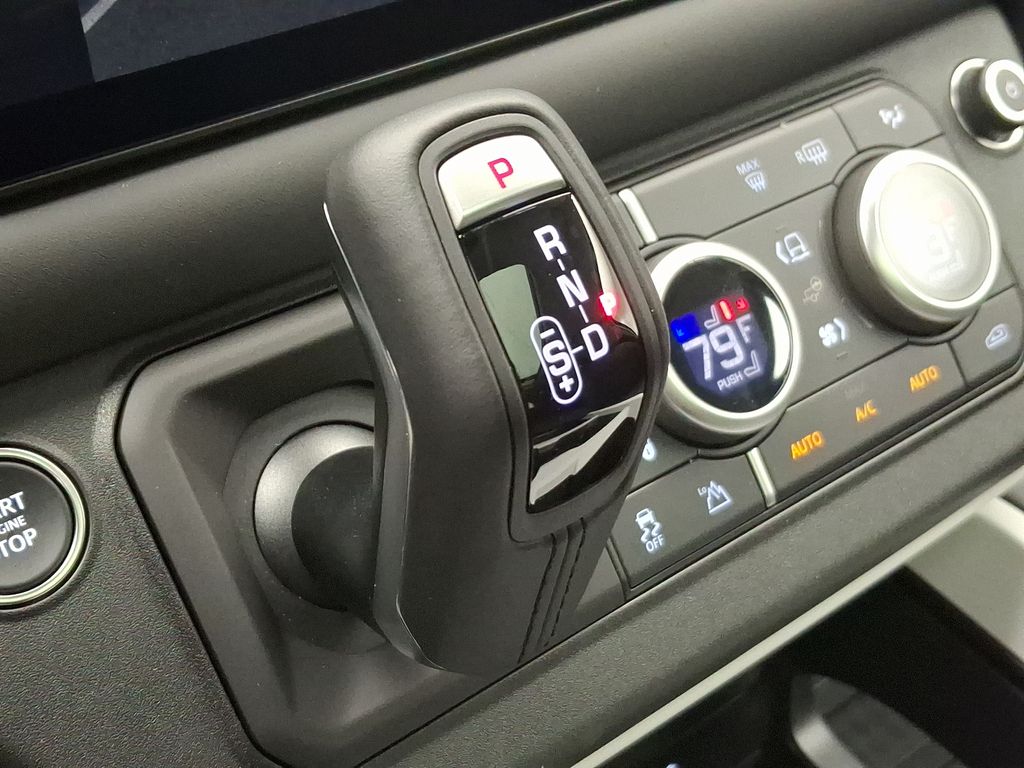 Thumbnail: 2025 Land Rover Defender - 9