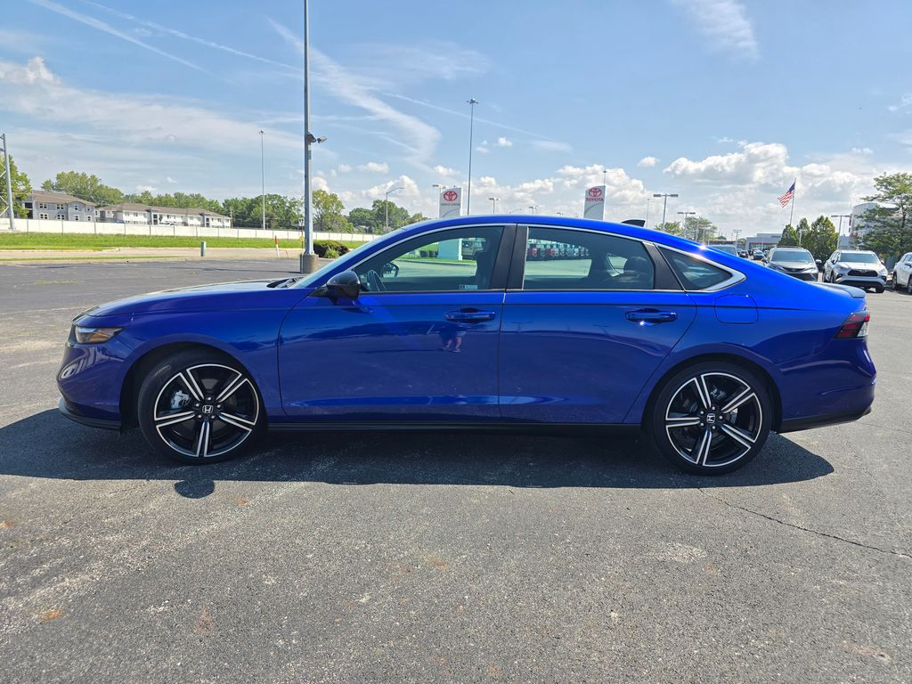 Used 2024 Blue Honda Sport image 12
