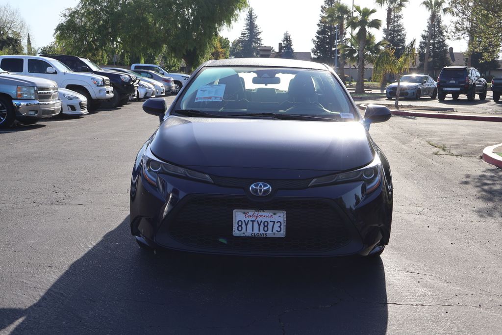 2022 Toyota Corolla LE 2