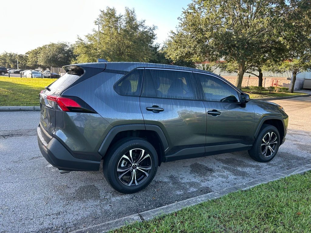 Thumbnail: 2022 Toyota RAV4 - 5