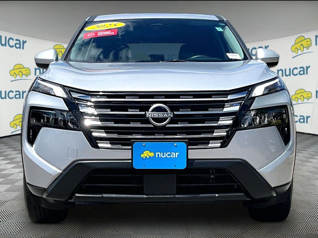 2025 Nissan Rogue — photo 2