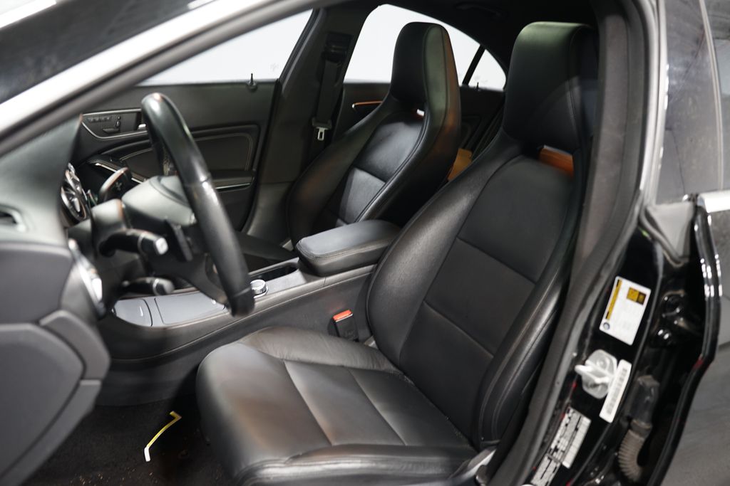 2015 Mercedes-Benz CLA 250 6