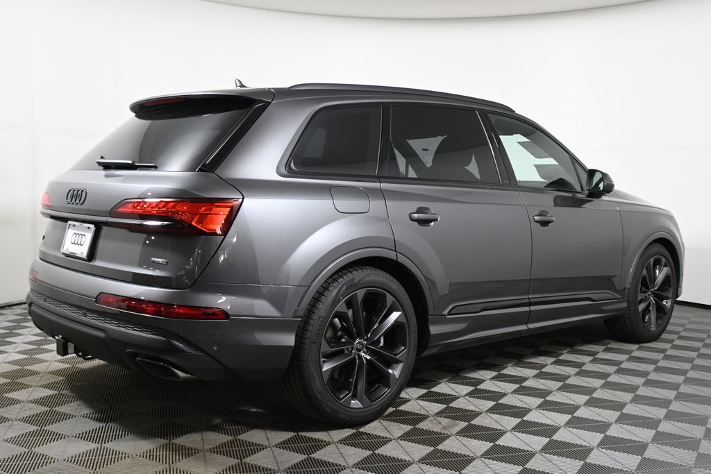 Thumbnail: 2026 Audi Q7 - 7
