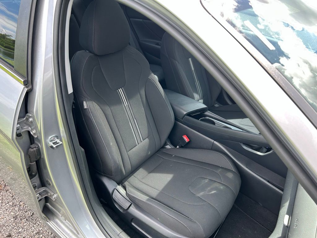Thumbnail: 2021 Hyundai Elantra - 15