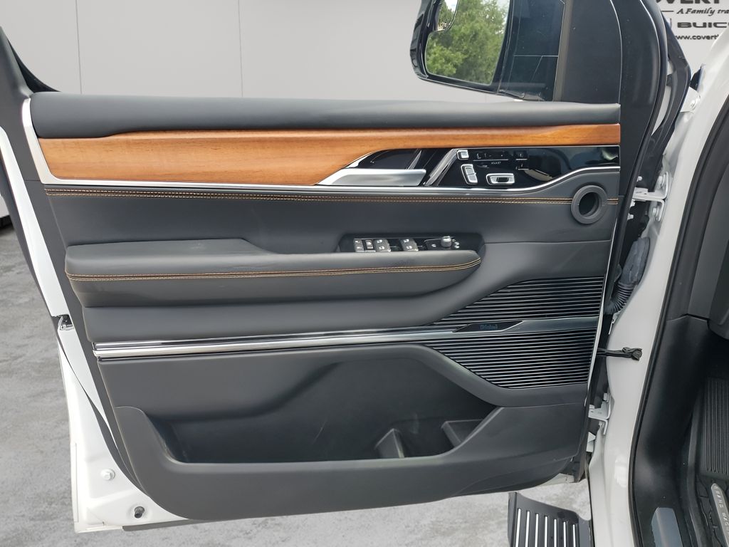 Used Car 2024 Jeep Grand Wagoneer  Series Iii For Sale Under $80,000 In Austin, Texas