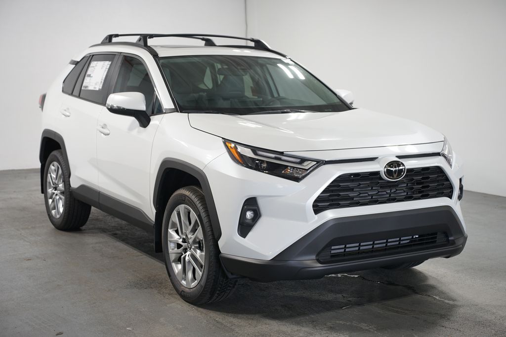 Thumbnail: 2025 Toyota RAV4 - 3