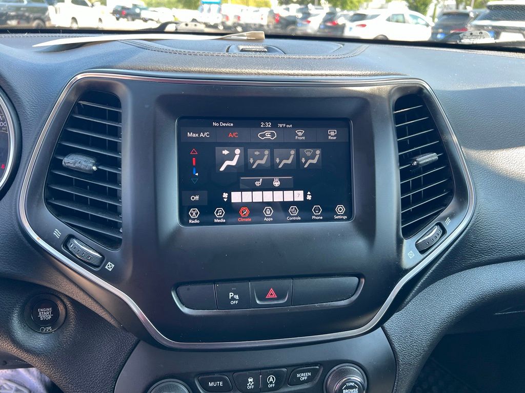 Used 2020 Jeep Cherokee SUV