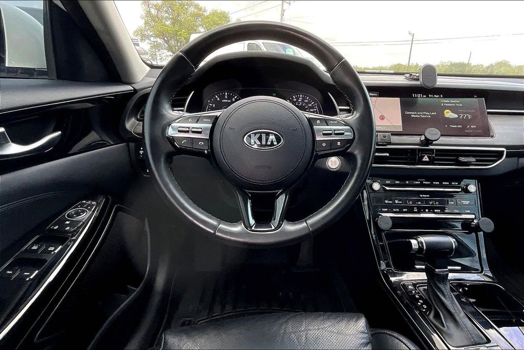 Used 2020 Kia Cadenza Technology 4D Sedan