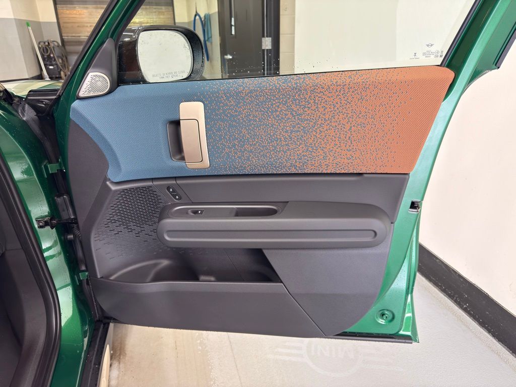Thumbnail: 2025 MINI Cooper Countryman - 27