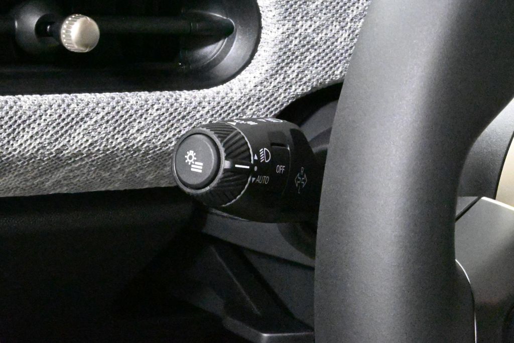 Thumbnail: 2025 MINI Cooper - 29