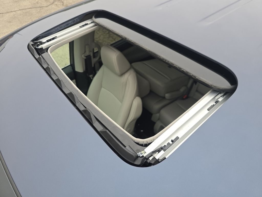 New 2026  Honda EX-L image 3