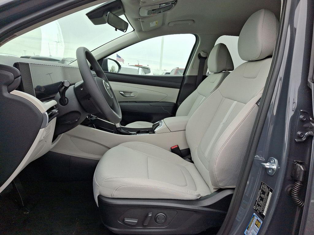 2025 Hyundai Tucson SEL 7