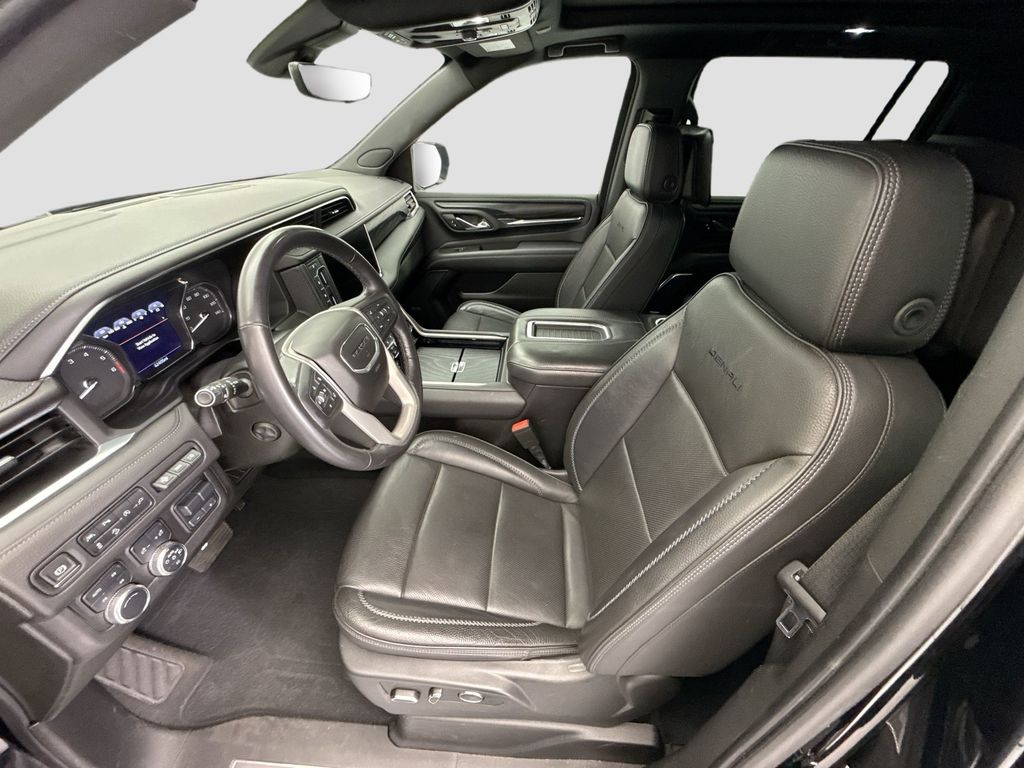 Thumbnail: 2021 GMC Yukon XL - 18