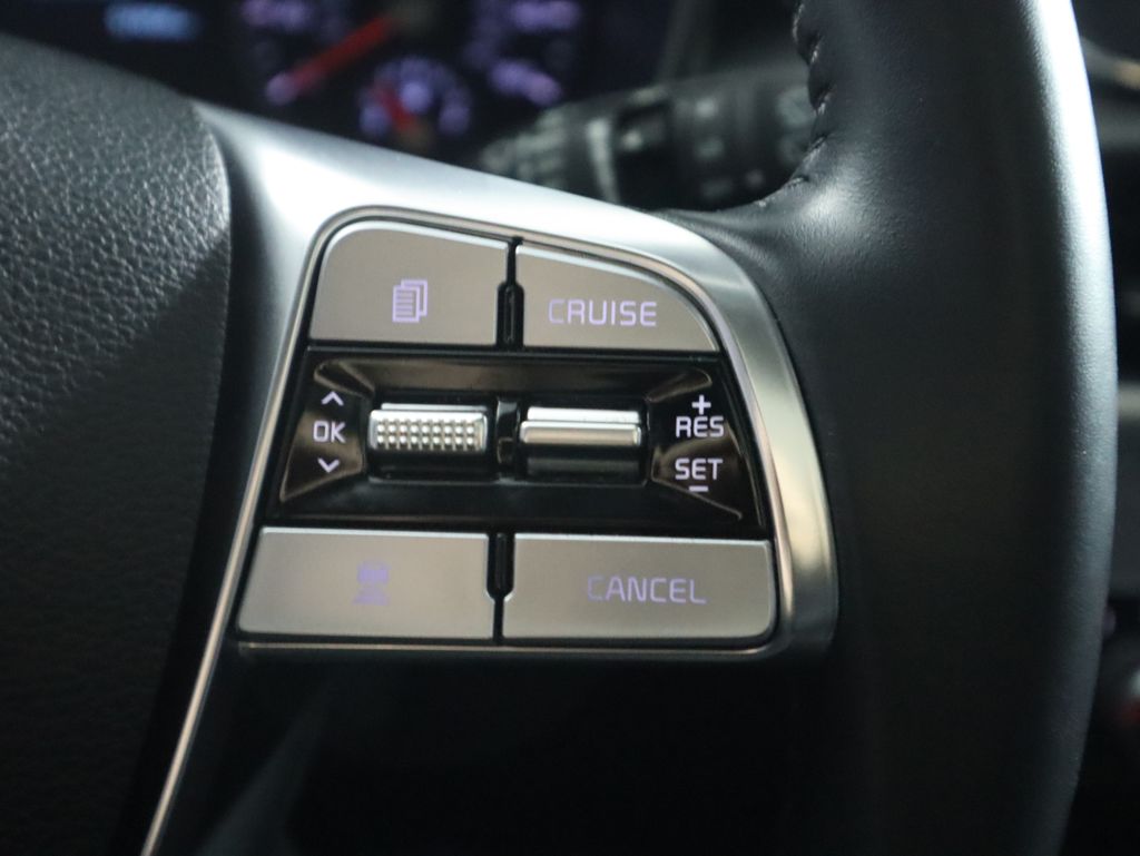 Thumbnail: 2020 Kia Telluride - 12