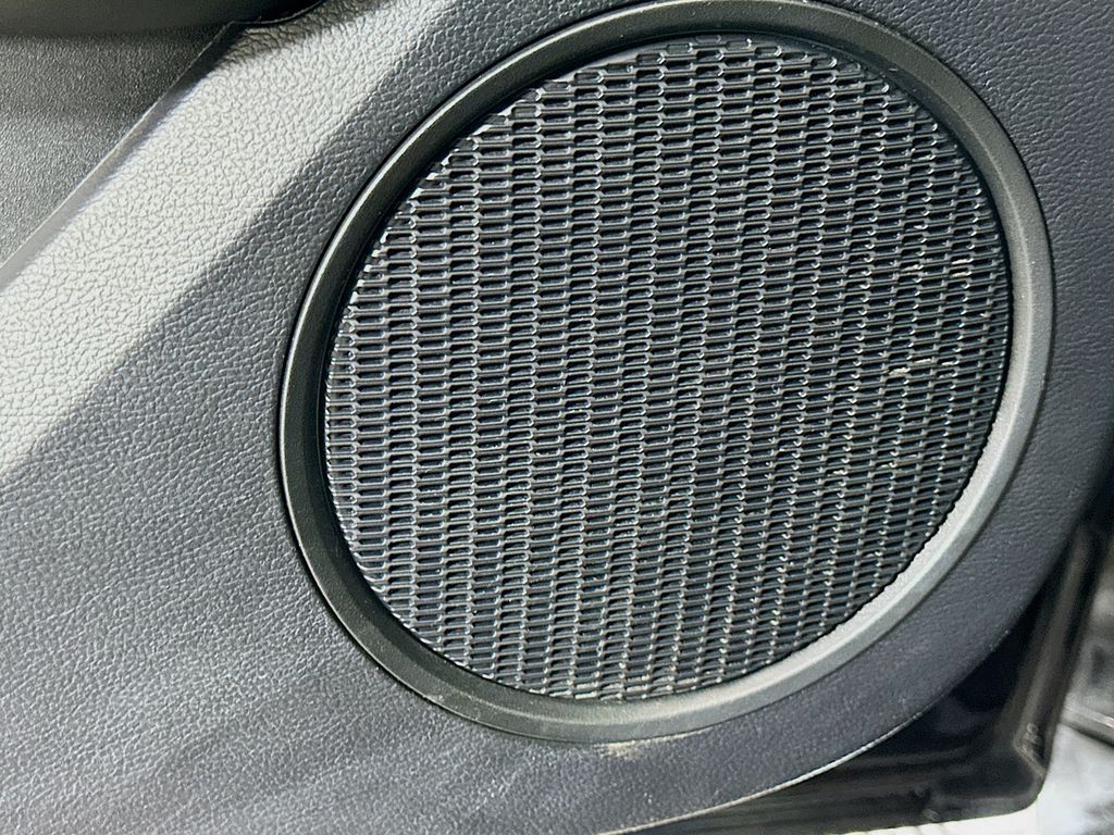Thumbnail: 2016 Ford Mustang - 18