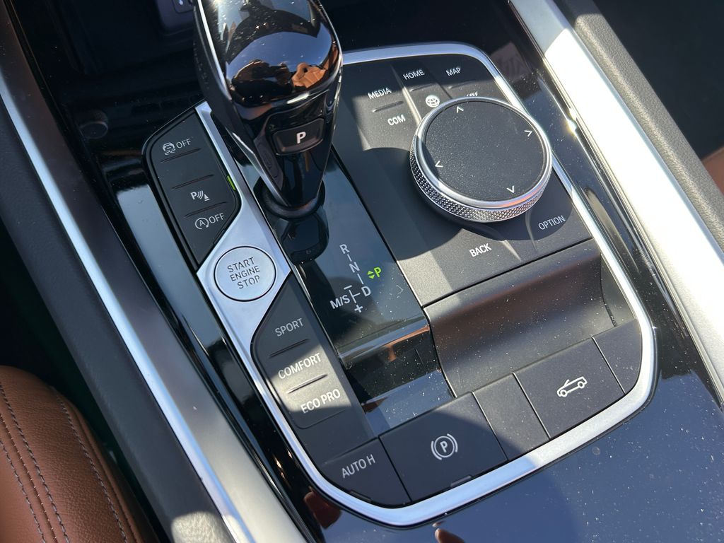 Thumbnail: 2026 BMW Z4 - 23