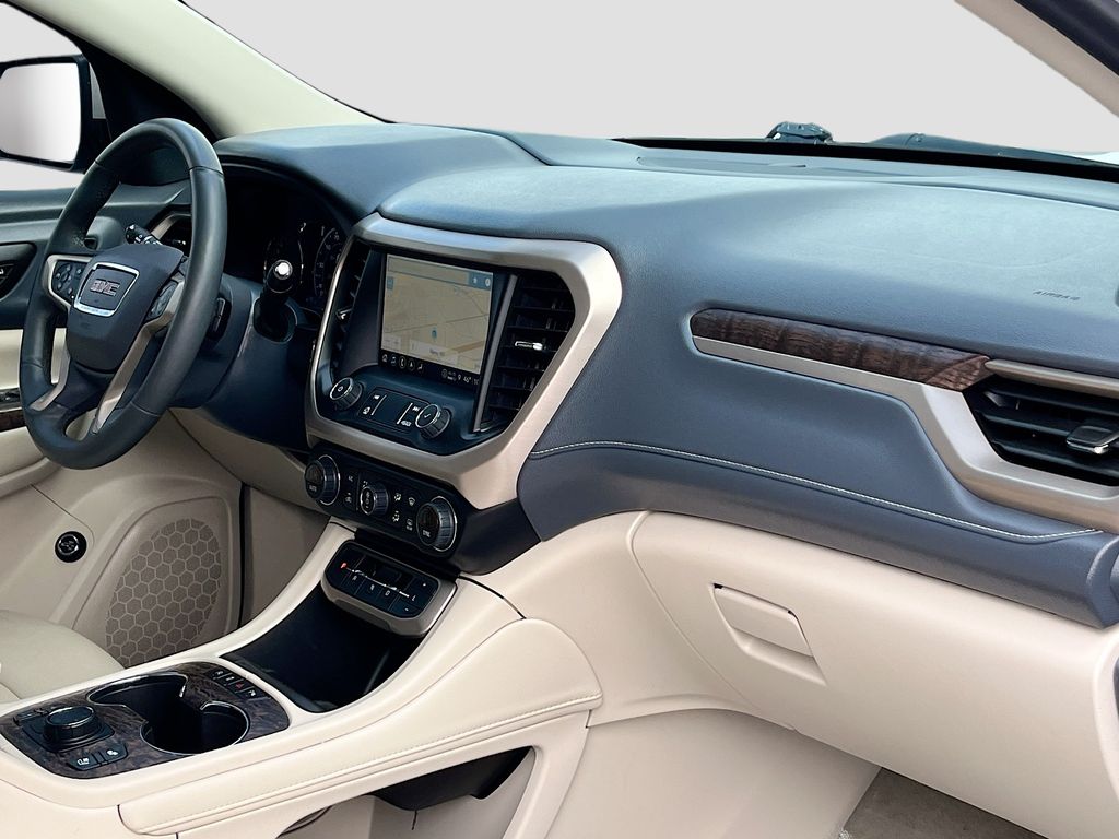 Used 2023 White GMC Denali image 33